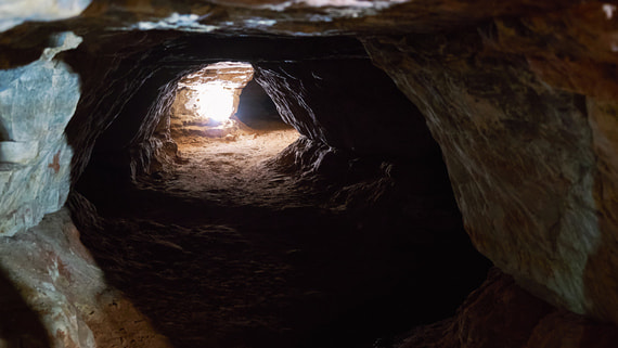 В Подмосковье нашли пропавших в пещерах детей