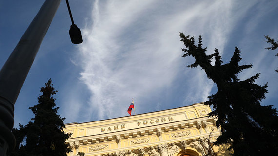 Банк России не снизит сегодня ключевую ставку, уверены эксперты
