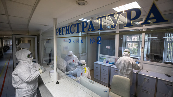 Более половины врачей в Москве переболели коронавирусом