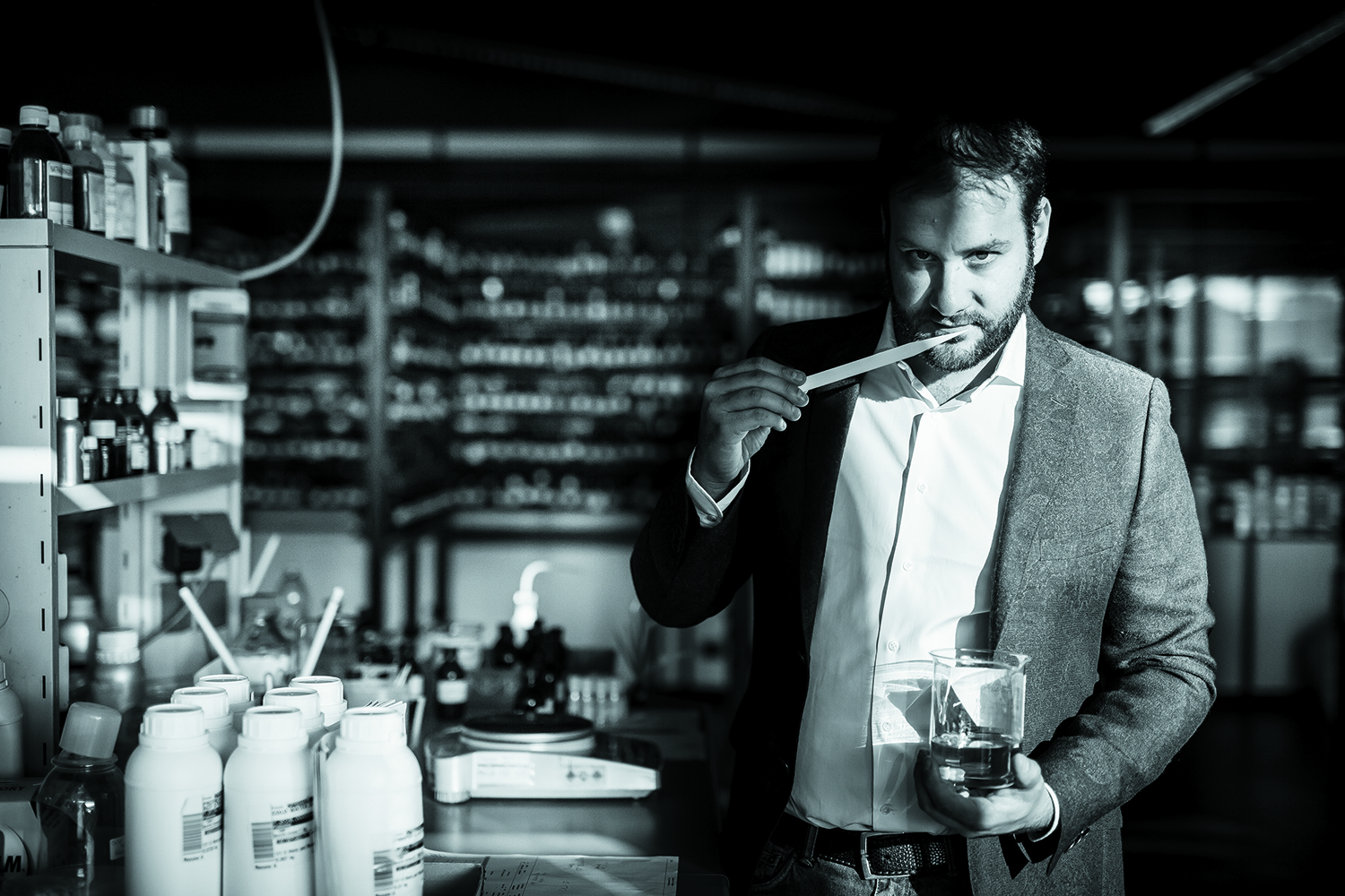 Девиз компании — Our Unique Devotion, что означает «наша неповторимая преданность делу»