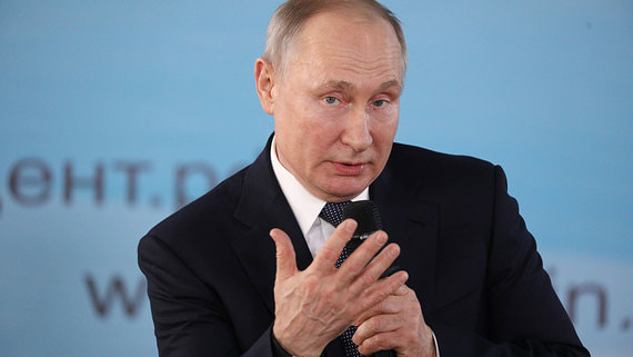 Путин впервые назвал возможный срок своей вакцинации от коронавируса