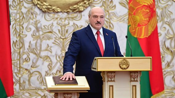 Александр Лукашенко обещает принять новую конституцию Белоруссии в 2022 году