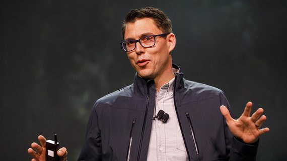 Основатель, гендиректор Rivian Роберт «Ар-Джей» Скариндж