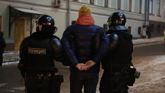 В Петербурге прекратили дело задержанного на акции протеста инвалида по зрению