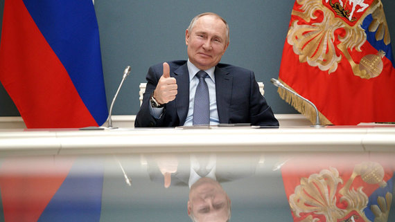 Путин заявил о преодолении спада в экономике России