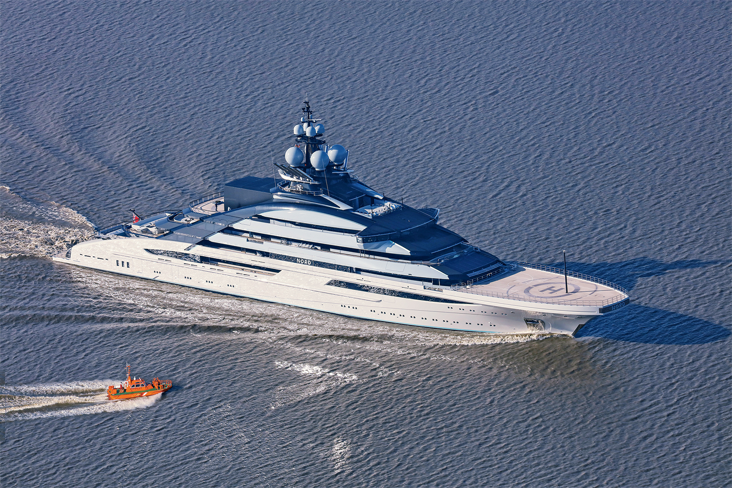 Длина 142 м, ширина 19,5&nbsp;м – Nord уверенно вошла в десятку крупнейших суперъяхт планеты&nbsp;