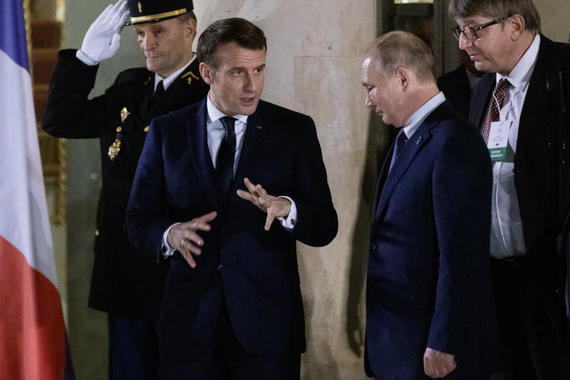 В Париже заявили о намерении Макрона провести переговоры с Путиным