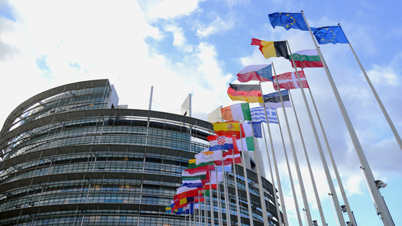 Европарламент выдвинул резолюцию с предложением отключить Россию от SWIFT