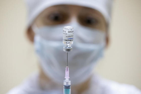 Путин: прививку от коронавируса сделали 21,5 млн россиян
