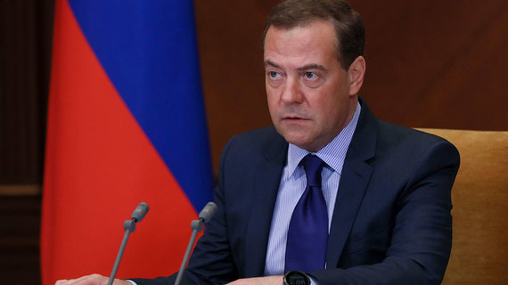 Медведев заявил о наращивании иностранного военного присутствия у границ России