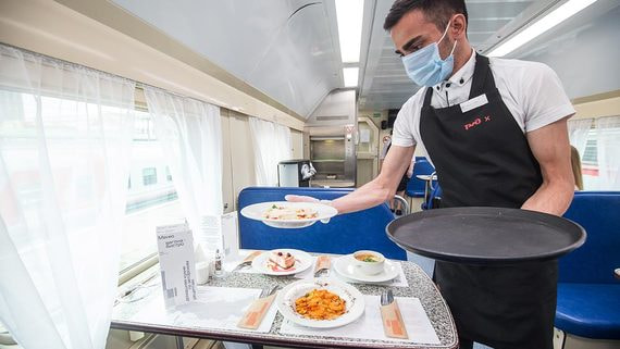 РЖД объединит рестораны в своих поездах под брендом Rail Food и введет единые стандарты питания