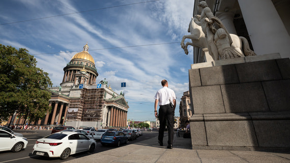 В Санкт-Петербурге ввели дополнительные ограничения из-за коронавируса