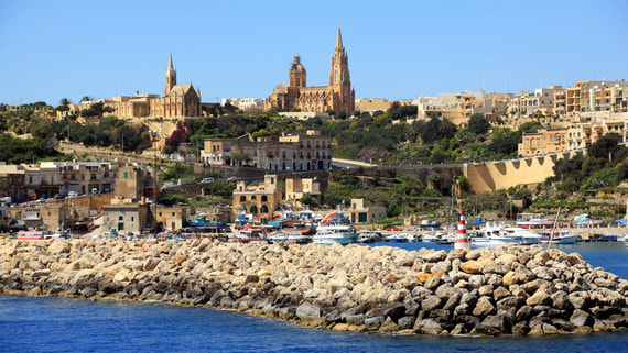 Мальта первой в Европе запретит въезд для непривитых от коронавируса
