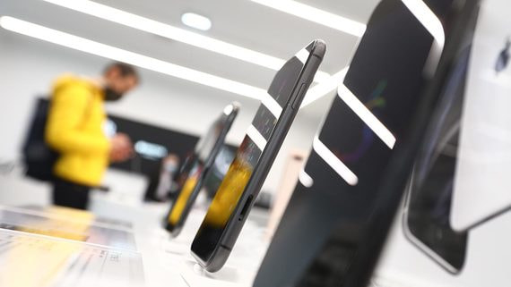 Россияне перешли на дорогие смартфоны