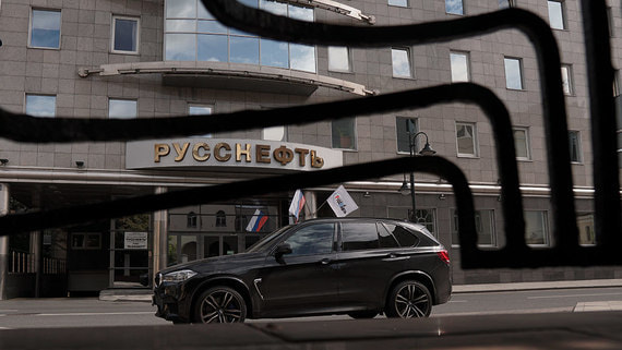 "Лукойл" и "Русснефть" обсуждают СП для переработки газа