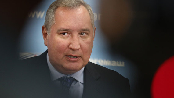 Рогозин опроверг отказ от разработки сверхтяжелой ракеты для полетов к Луне