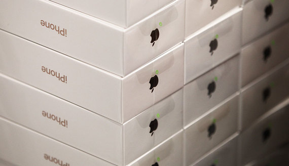 В США призвали запретить поставки продукции Apple из-за принудительного труда