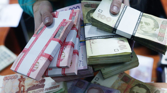 Нацбанк Украины запретит гражданам пополнять вклады российскими рублями