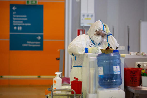 В России зафиксировали максимум смертей от коронавируса за сутки