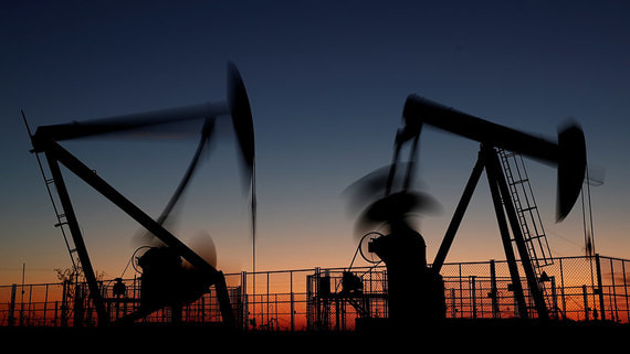 ОПЕК+ задумалась о корректировке нефтяной стратегии