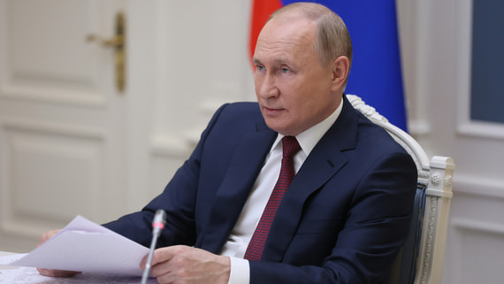Путин поручил «застраховать» вложения граждан в акции