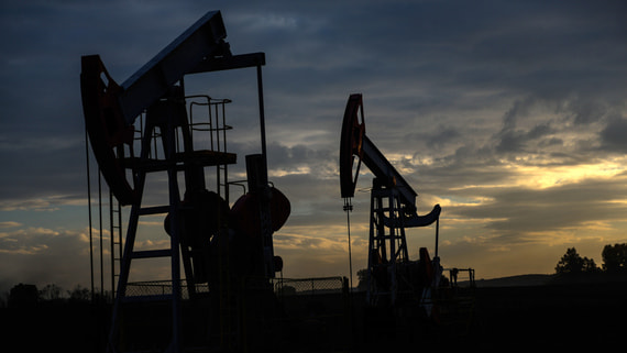 Цена нефти Brent упала ниже $69 за баррель впервые с конца лета