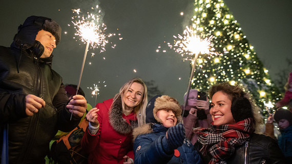 Москва вслед за Санкт-Петербургом может свернуть широкое празднование Нового года