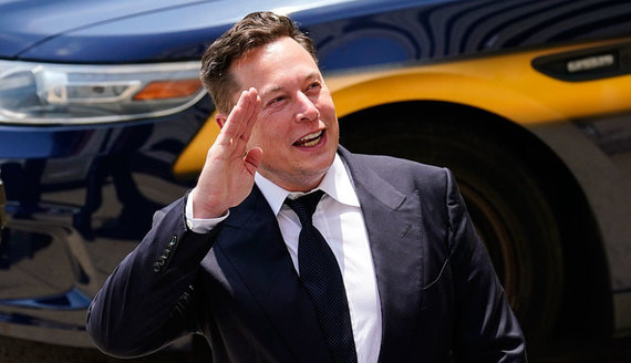 Инвестор Tesla подал в суд на компанию из-за опроса Илона Маска в Twitter