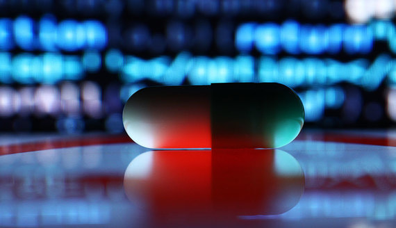 Правило "второй лишний" при госзакупках приведет к дефициту лекарств от ВИЧ и онкологии