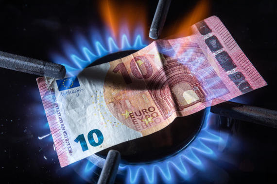 Цена газа в Европе упала ниже $800 за тысячу кубометров впервые с ноября