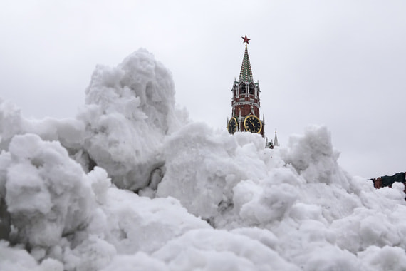 В мэрии Москвы предупредили о сильном снегопаде в новогоднюю ночь