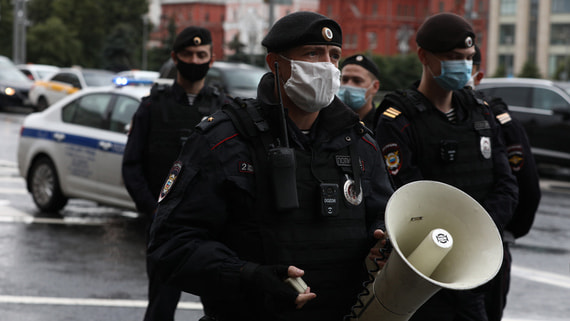 Прокуратура предостерегла от незаконных акций в день прилета Навального
