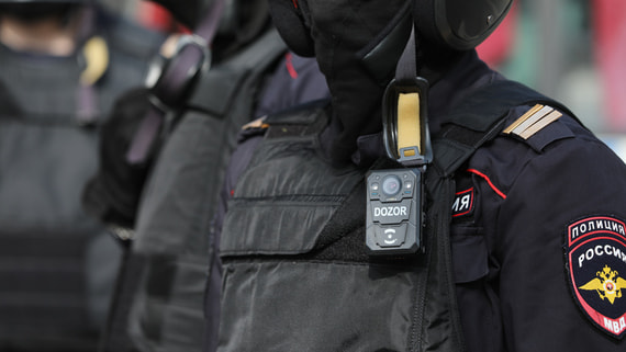 В МВД назвали фейком ролик со срывающими шевроны «полицейскими»
