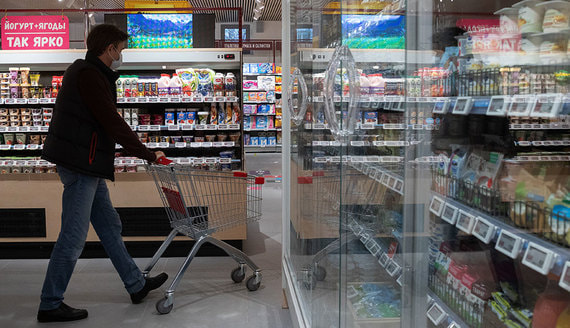 «Коммерсантъ»: ФНС подключилась к контролю цен на продукты