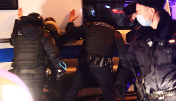 В Москве задержали участника нападения на служебное авто во время акции 23 января