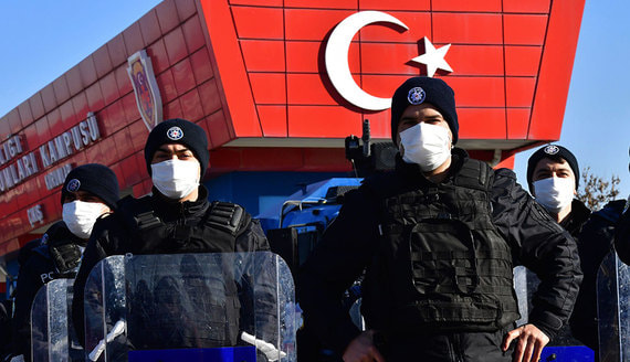 Спецслужбы Турции задержали пятерых вступивших в ИГ россиян