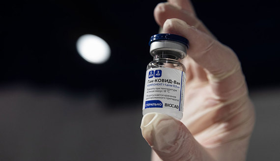 Заявку на регистрацию российской вакцины от коронавируса подали 25 стран