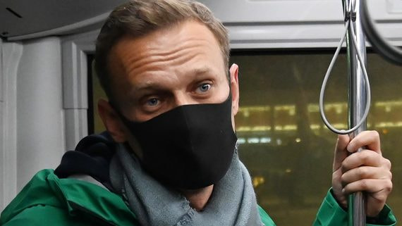 Во ФСИН заявили о нарушении Навальным правил условного срока до и после комы