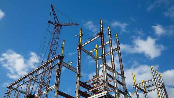 Инвестиции в строительство жилого комплекса на месте снесенного бизнес-парка представитель Tekta Group оценивает в 30 млрд руб.