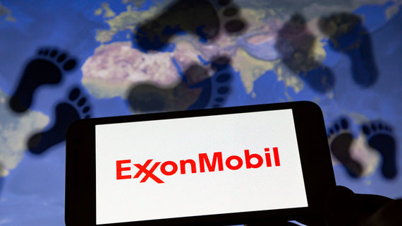 Reuters: Exxon Mobil начала отзывать сотрудников из России
