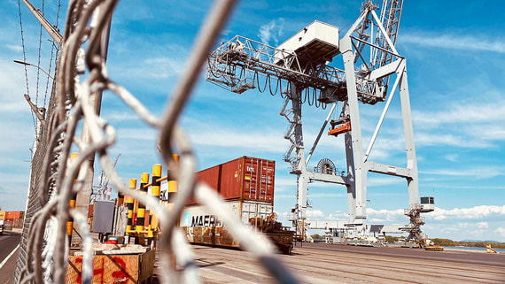 Европейские порты и контейнерные линии прекращают работу с Россией