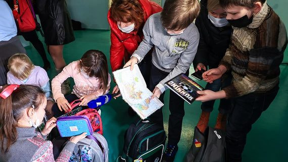 Урок для учеников 6–11 классов был подготовлен Институтом воспитания РАО в рамках проекта «Патриотическое воспитание граждан России»