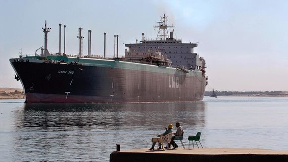 Танкеры-газовозы лишились 15%-ной скидки за проход через Суэцкий канал