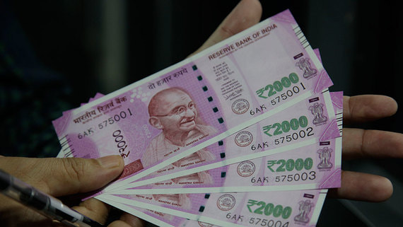 Россия предложила Индии взаиморасчеты в рублях и рупиях через СПФС