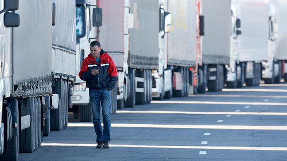 ЕС ограничил въезд фур с российскими и белорусскими номерами