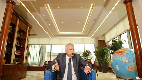 Вагит Алекперов покинет совет директоров "Лукойла" и пост главы компании