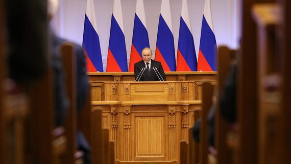 Владимир Путин встретился с советом законодателей