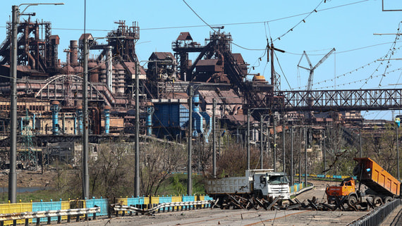 ТАСС: территорию завода «Азовсталь» покинули 25 мирных жителей