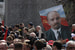 На фото: акция КПРФ возле памятника Карлу Марксу в Театральном проезде в Москве.