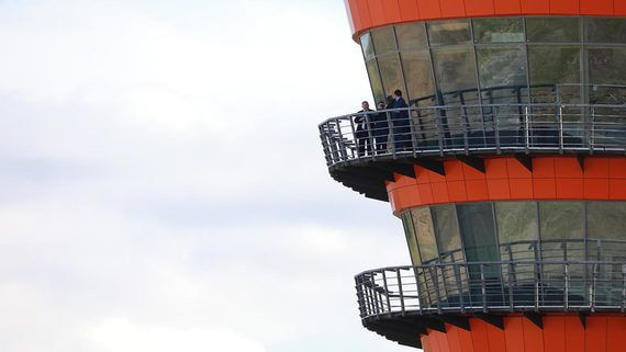 Авиадиспетчеры попросили у Путина 15 млрд рублей